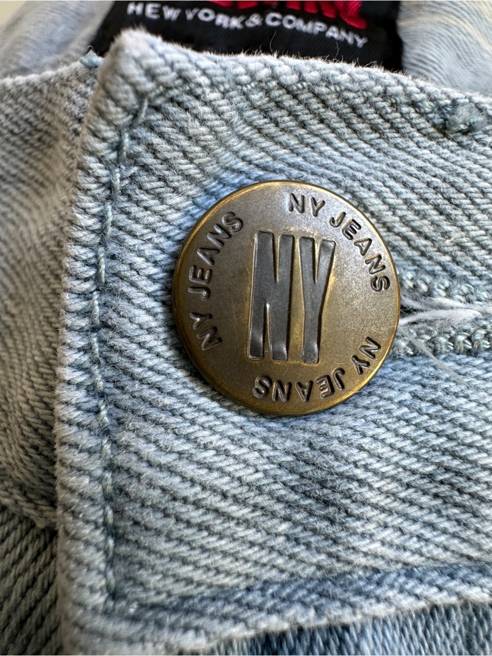 Vintage - New York & Company Light Blue / Ivory wide leg Jeans ๐ - Picture 4 of 15